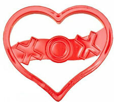 Cortador de Corazon XOXO Rojo Wilton